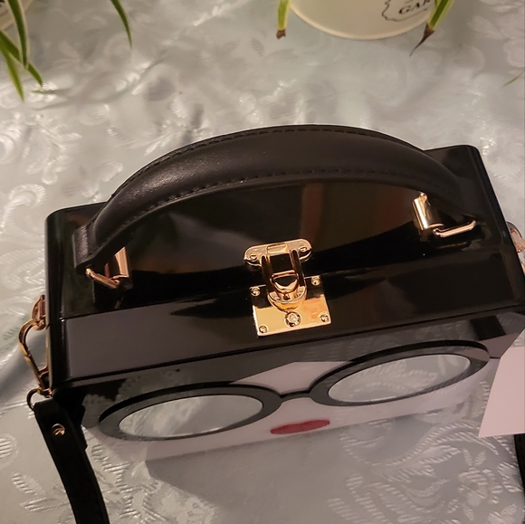 Fashion sling , crossbody or shoulder bag - Picture 10 of 16